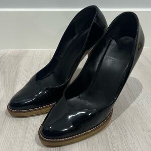 Gucci leather heels